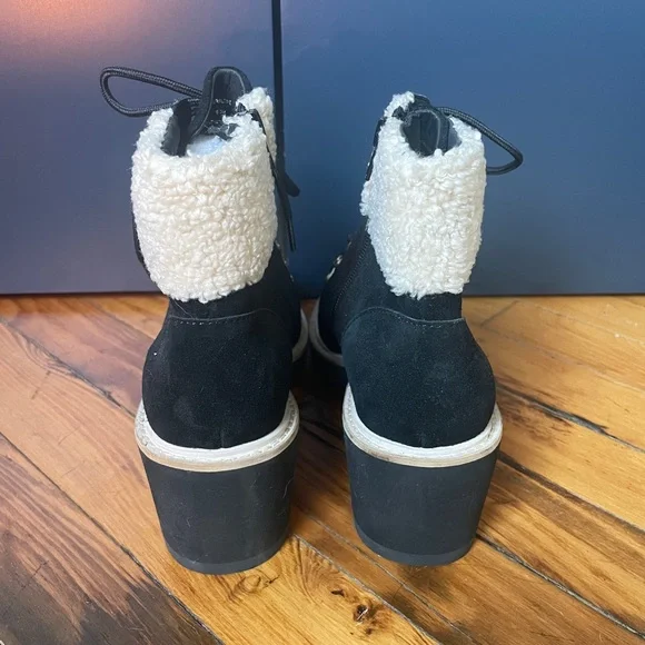 NWT Cecelia NY Geraldine wedge booties - Picture 3 of 4